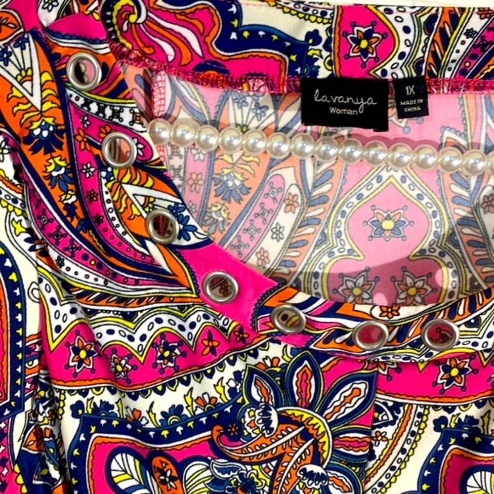 La Vanya Woman bright pink mandala print top